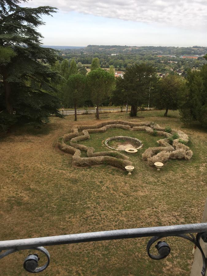 Chateau Nevers Bed & Breakfast Varennes-Vauzelles Bagian luar foto