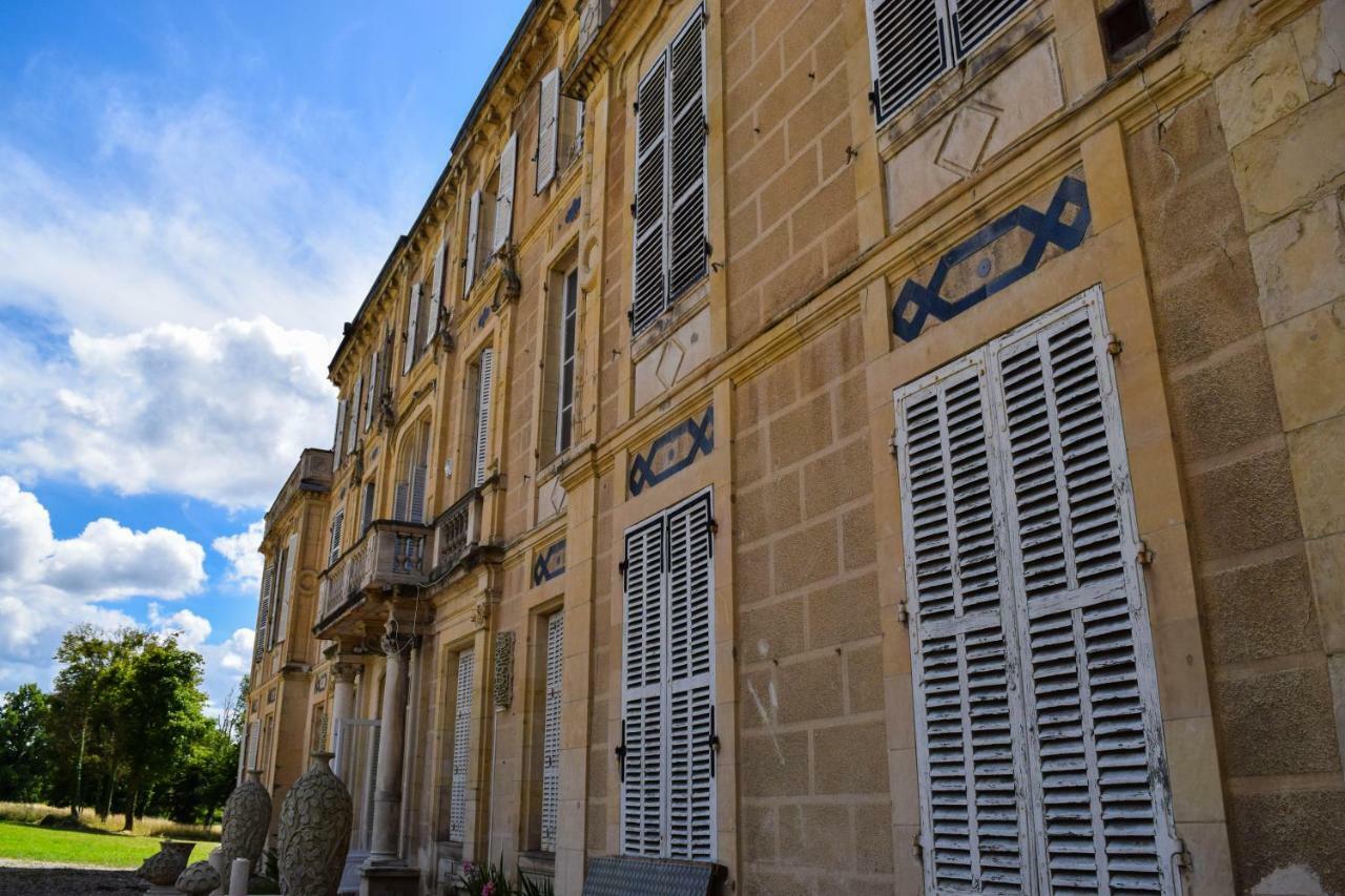 Chateau Nevers Bed & Breakfast Varennes-Vauzelles Bagian luar foto