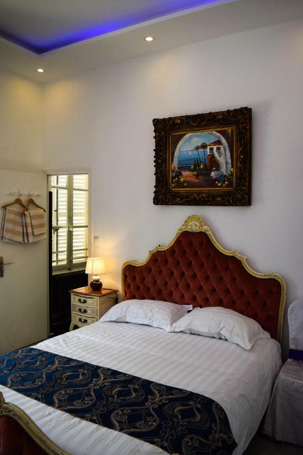 Chateau Nevers Bed & Breakfast Varennes-Vauzelles Bagian luar foto