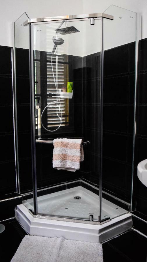 Chateau Nevers Bed & Breakfast Varennes-Vauzelles Bagian luar foto