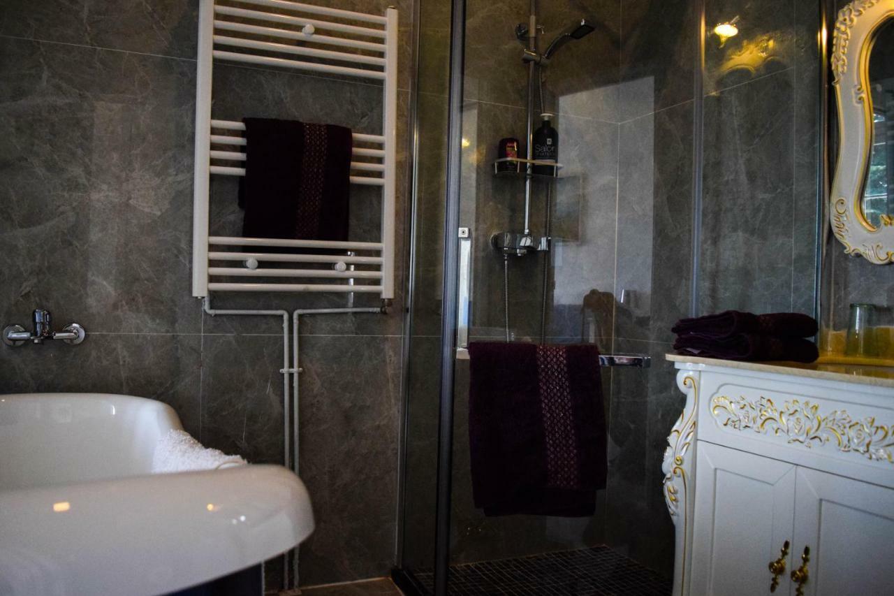 Chateau Nevers Bed & Breakfast Varennes-Vauzelles Bagian luar foto